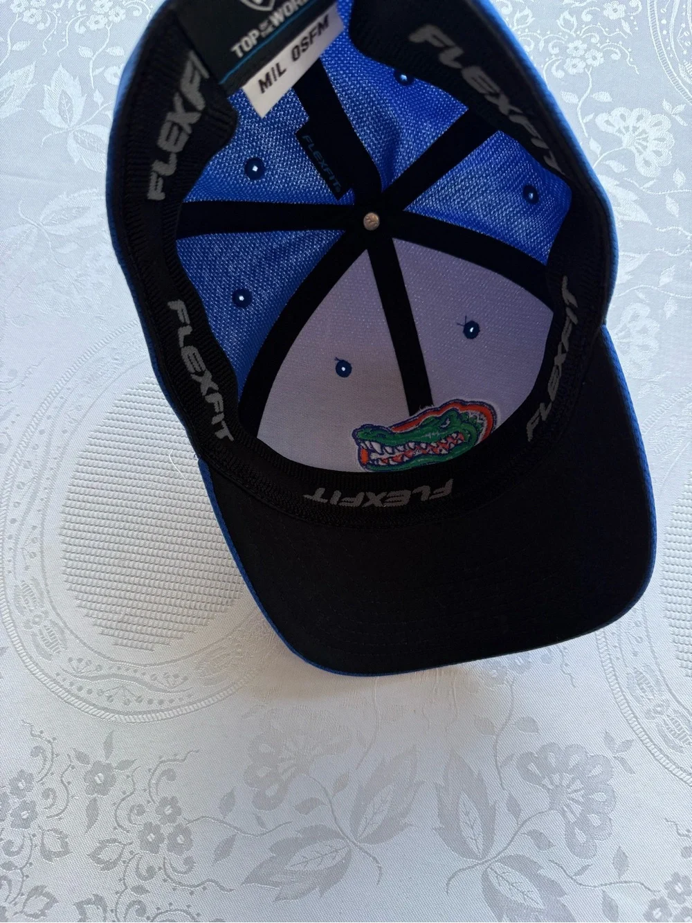 Top of the World Blue Flexfit Hat Cap Florida Gators Embroidered Logo OSFM (M/L)